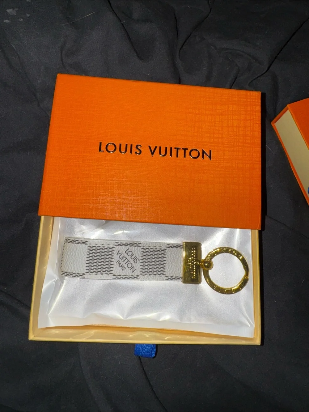 Louis Vuitton White Damier Key Holder with Gold Hardware